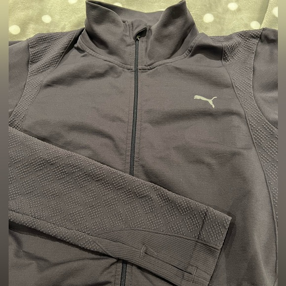 Puma Women’s M lightweight jacket - Picture 1 of 4
